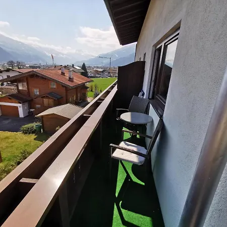 Koessler Christian 公寓 *